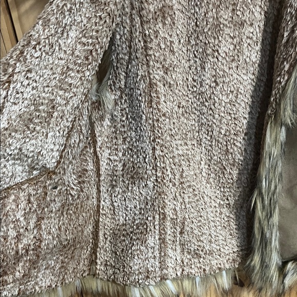 Tasha Polizzi Tan Faux Fur Trim Vest - Picture 7 of 7